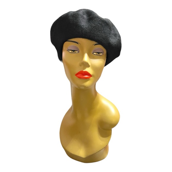 Woman’s Black Wool Beret Hat - Picture 1 of 6